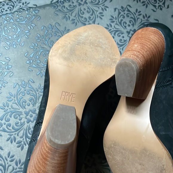 FRYE BLACK leather suede ankle boot - Picture 7 of 10